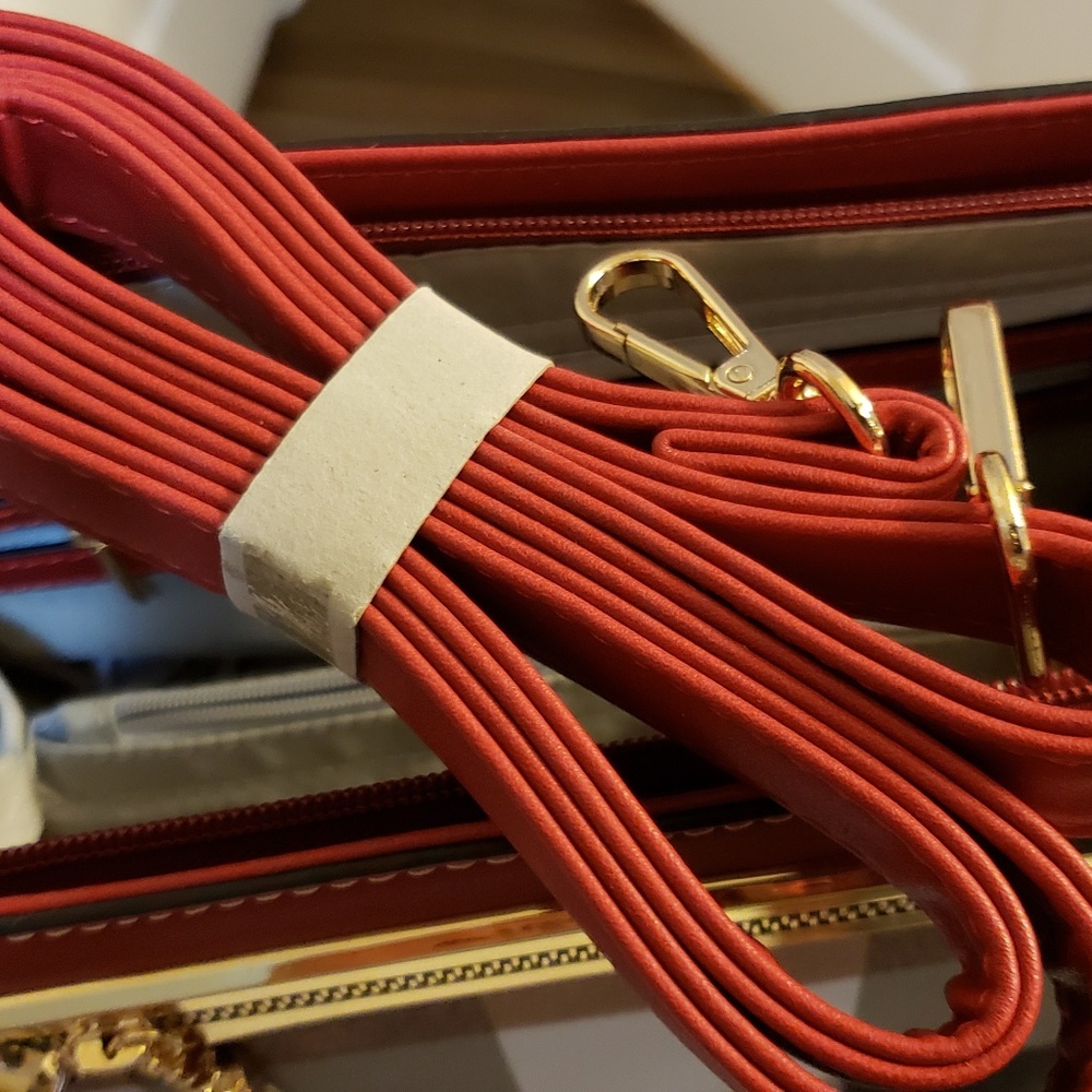 Purse - Picture 3 of 4